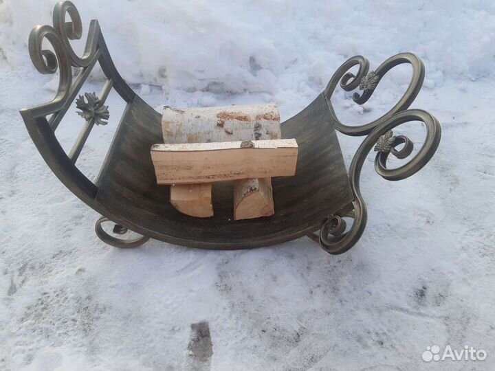 Дровница для камина