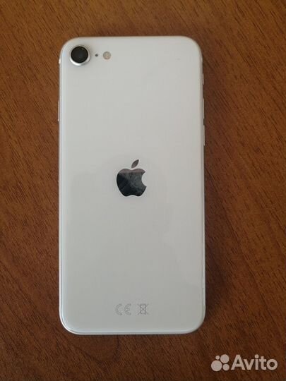 Телефон iPhone se 2020