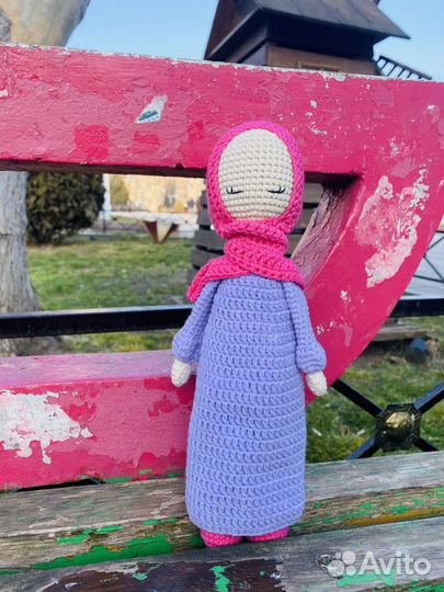 Вязаные куклы в хиджабе