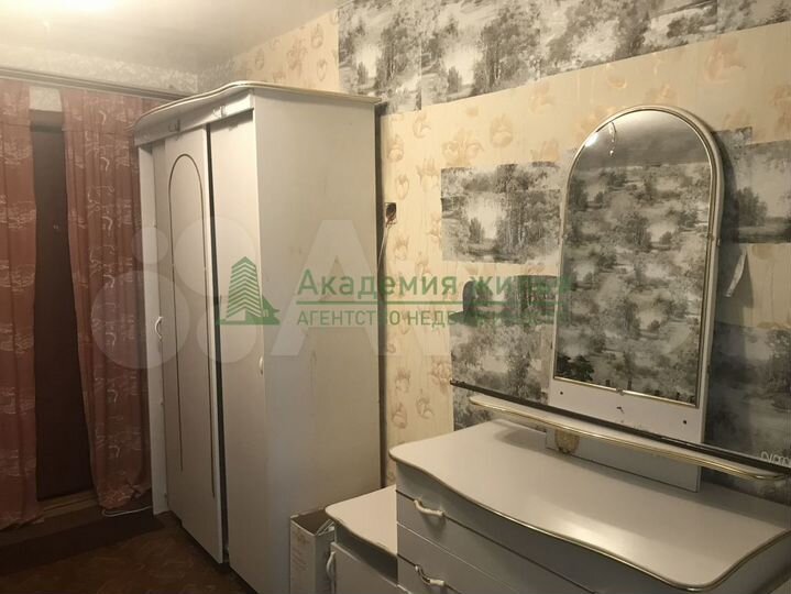 Комната 10,9 м² в 6-к., 1/5 эт.