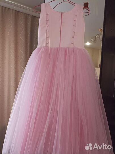 Нарядное платье для девочки 128