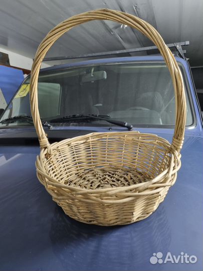 Корзина плетеная