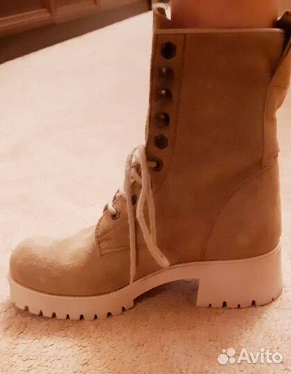 Ботинки замшевые