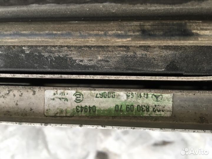 Радиатор кондиционера мерседес w208