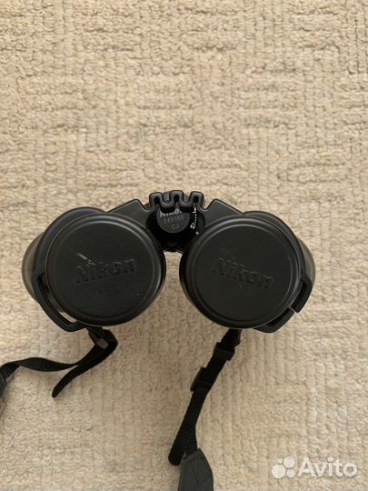 Бинокль Nikon