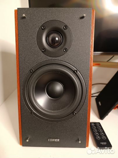 Колонки Edifier R2000DB
