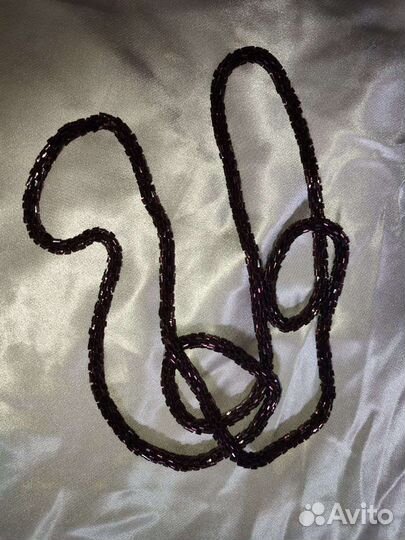 Ожерелья из бисера и бусин