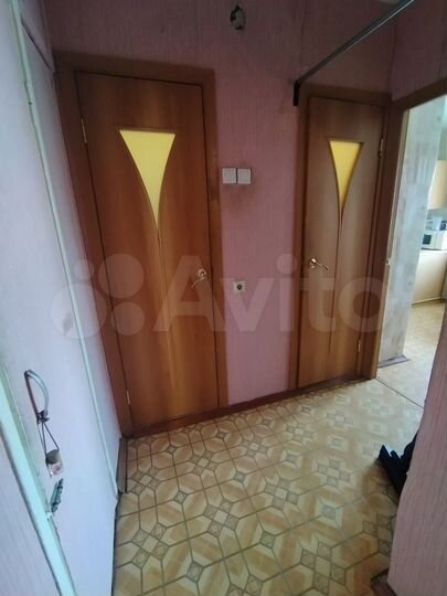 2-к. квартира, 50 м², 4/9 эт.