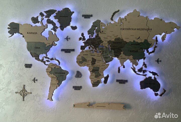 Карта мира из дерева с подсветкой