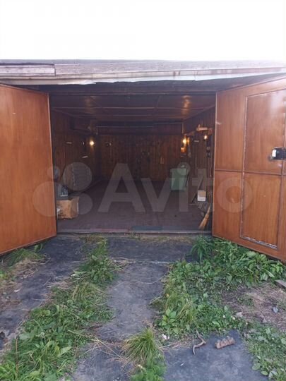 Гараж, > 30 м²