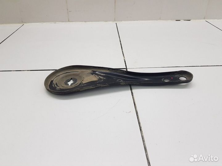 Рычаг правый задней подвески (Genesis G70)