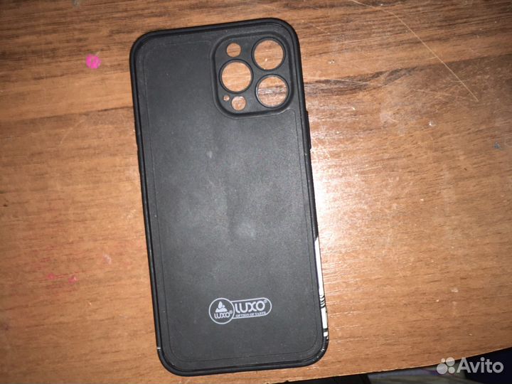 Чехол на iPhone 12/13