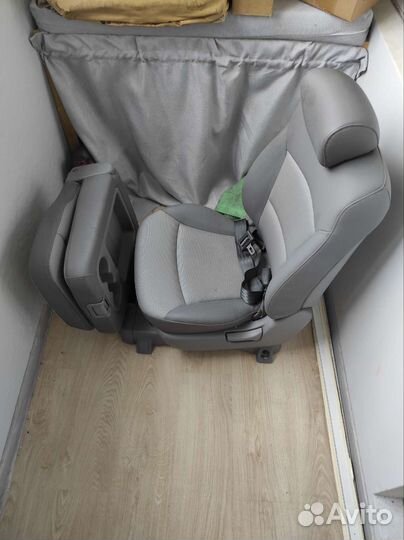 Поворотное сиденье hyundai grand starex
