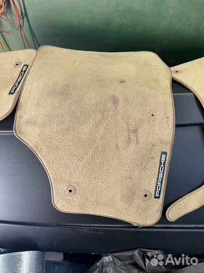 Автомобильные коврики porsche cayenne