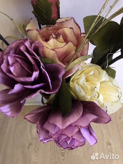 Искусственные цветы большие