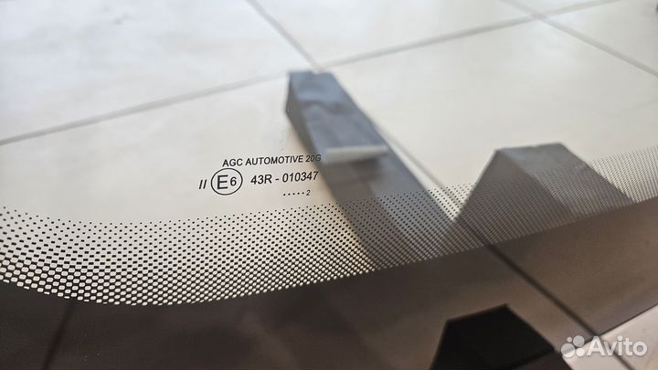 Лобовое стекло AGC Volkswagen Jetta 2011