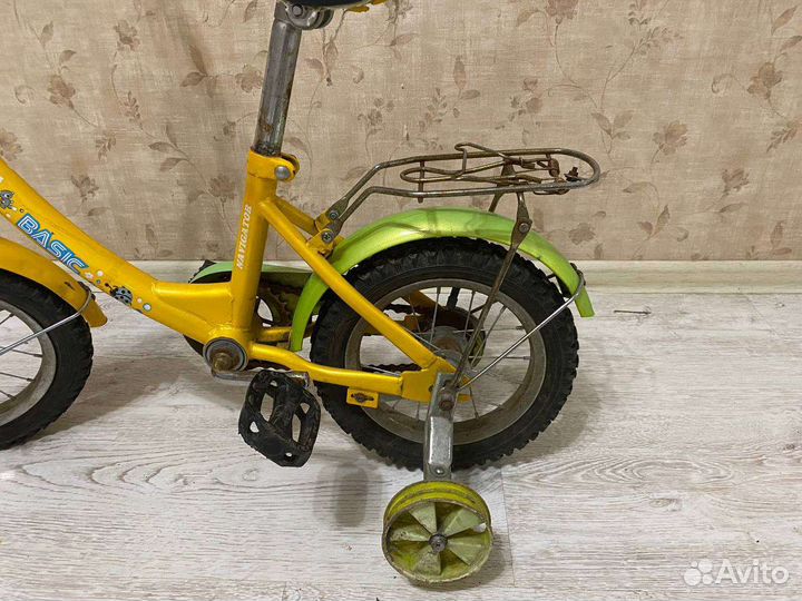Детский велосипед четырехколесный