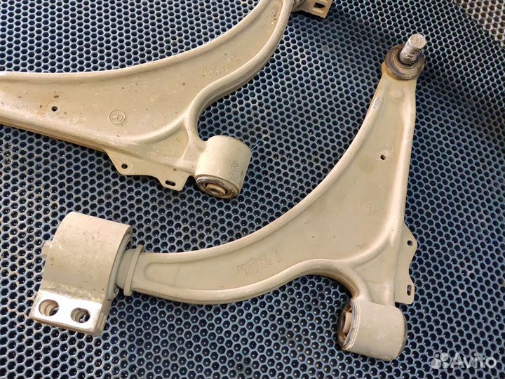 Рычаг передний opel astra j