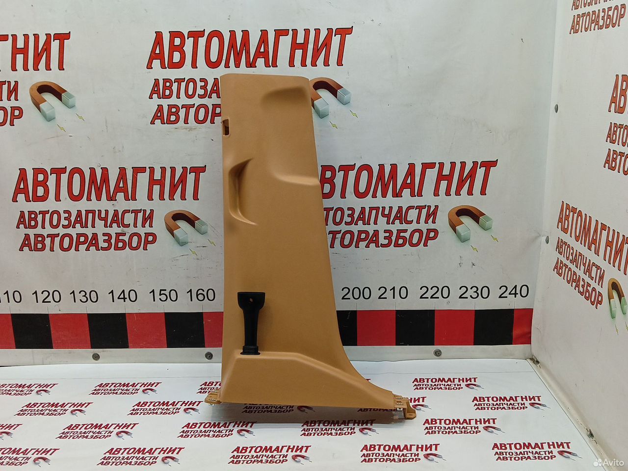 Обшивка центральной стойки левая Voyah Dream