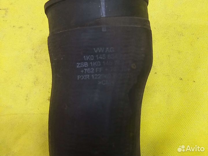 Патрубок интеркулера Volkswagen Passat B7