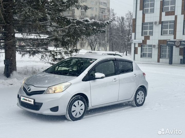 Toyota Vitz 1.0 CVT, 2012, 97 500 км