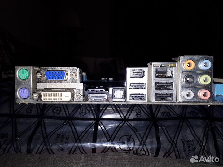 Плата Gigabyte LGA775, 4xDDR3-1333, hdmi/DVI, mATX