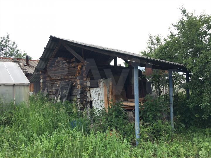 Дом 25 м² на участке 5,5 сот.