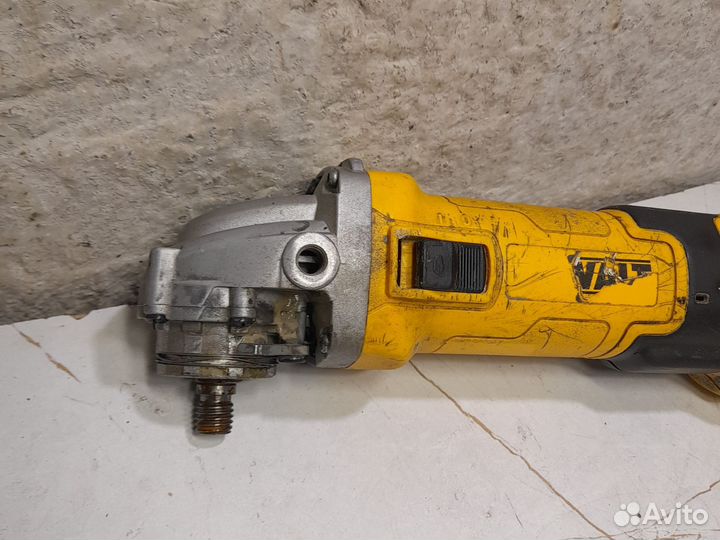 Ушм болгарка Dewalt DWE-4257 не рабочая