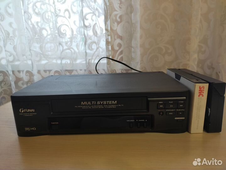 Пишущий видеомагнитофон Funai
