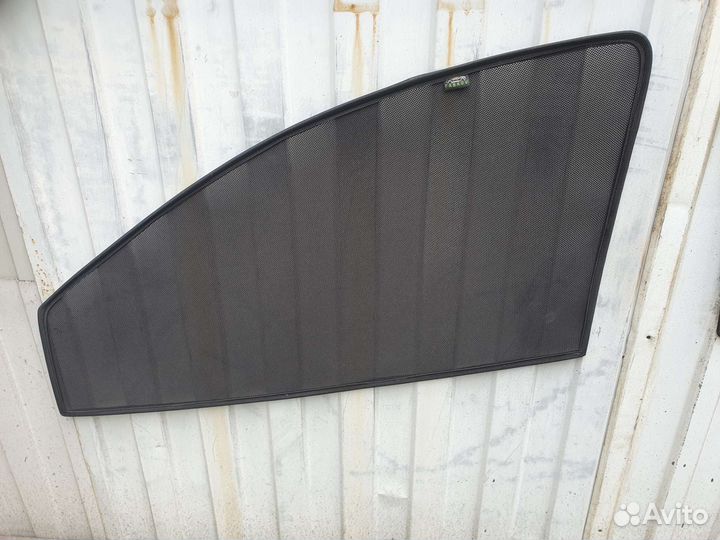 Шторки таета приус 20