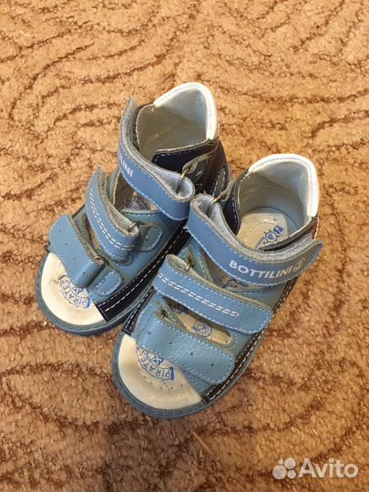 Сандали детские