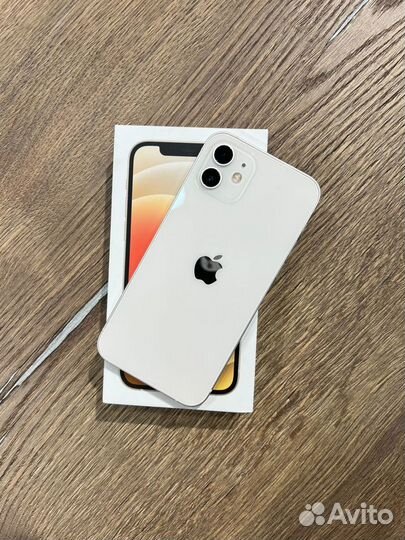 iPhone 12, 64 ГБ