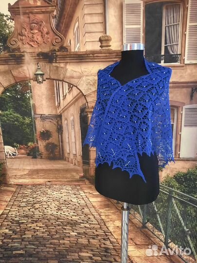 Шаль вязанная