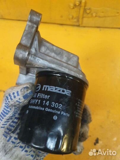 Корпус масляного фильтра Мазда 1.8 2.0 2.3 L8 LF L