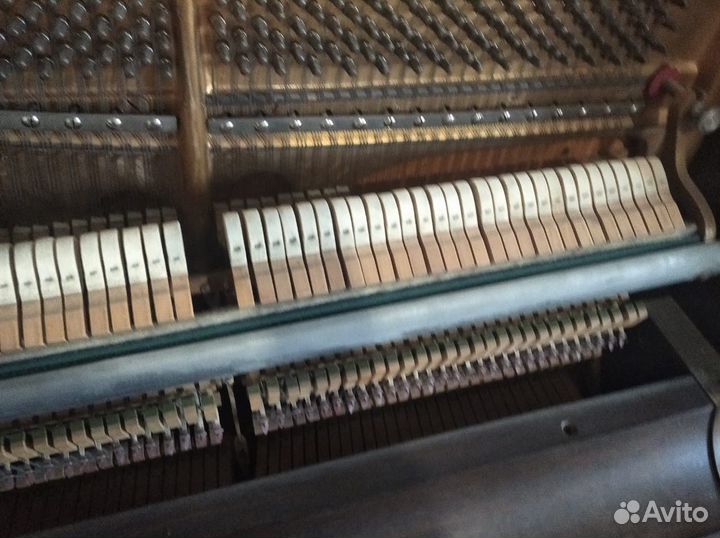 Продам пианино Romhildt Weimar