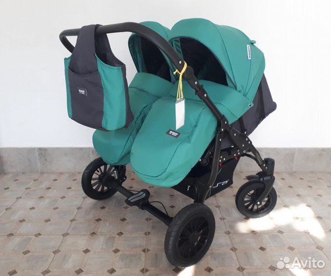 Коляска для двойни Riko Saxo. /Новая