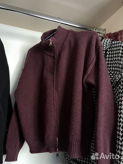 Свитер женский