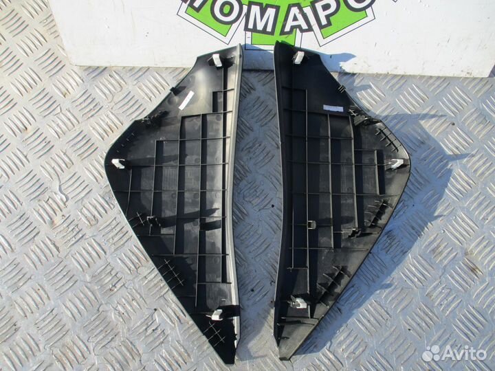 Боковая накладка торпедо Киа Рио 3 2012г