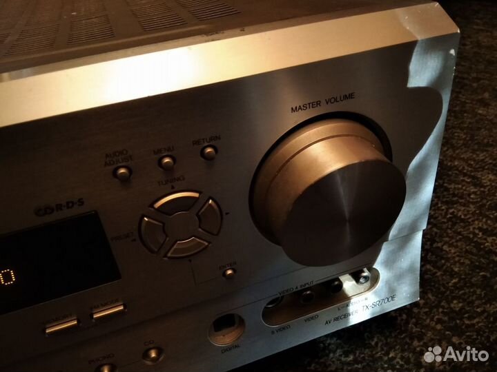 Ресивер Onkyo TX-SR700E