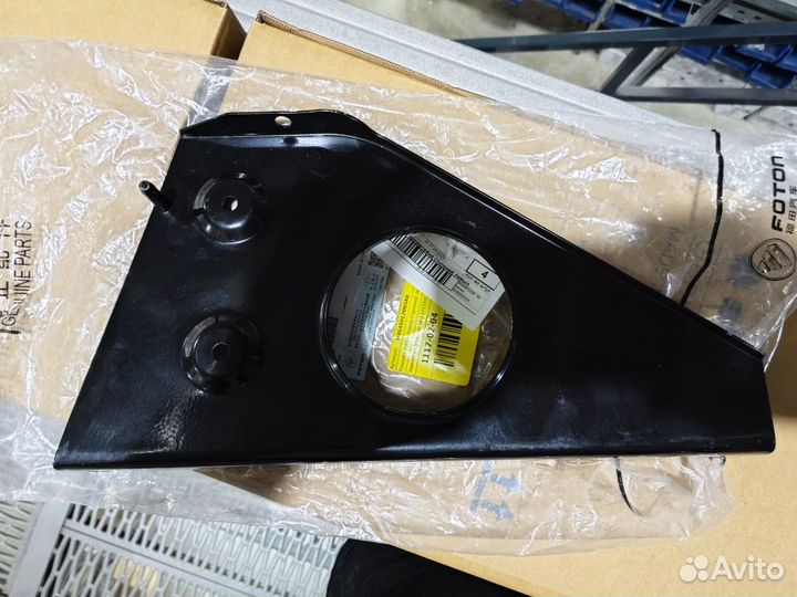 Левый передний кронштейн ступеньки H4545012003A0