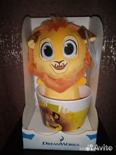 Кружка с игрушкой