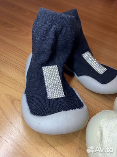 Носки кроссовки с подошвой детские 20,22,22,23