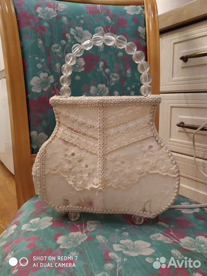 Светильник прикроватный