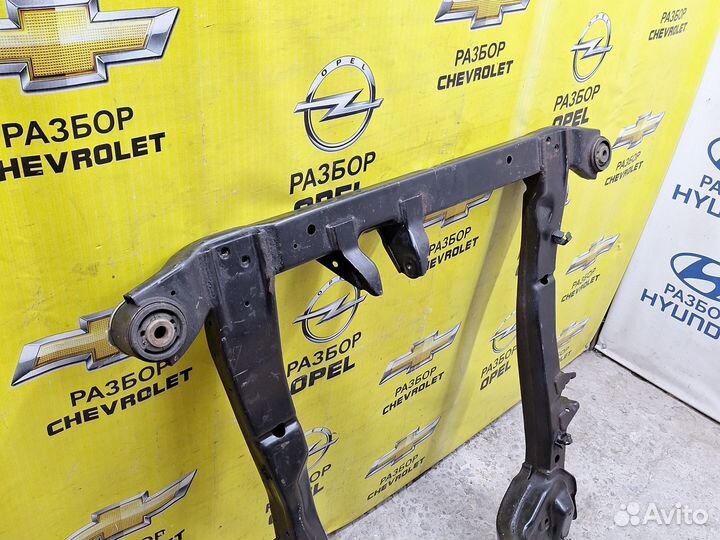 Подрамник передний Опель Инсигния