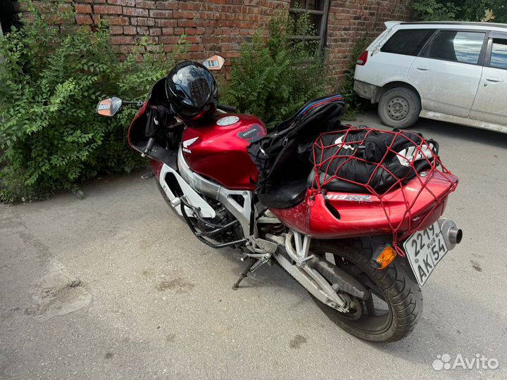 Проодам мотоцикл Honda cbr 919