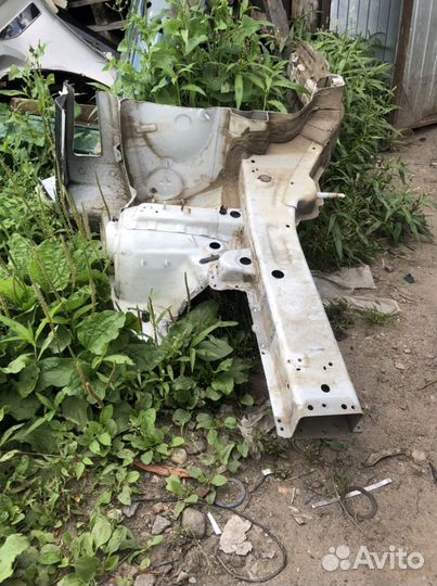 Лонжерон Kia Rio 3