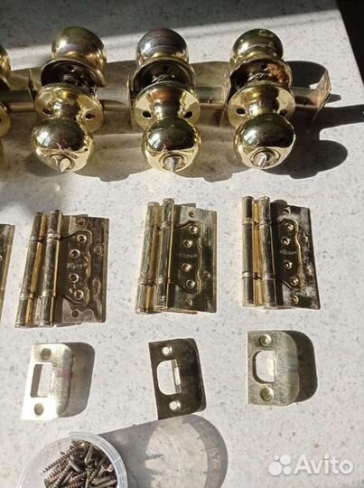 Петли для межкомнатных дверей