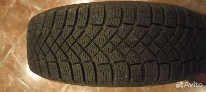 Pirelli Ice Zero 185/60 R15 88T