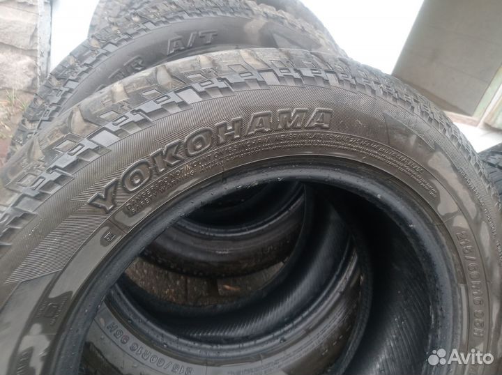 Yokohama Geolandar A/T G015 215/60 R16 60E