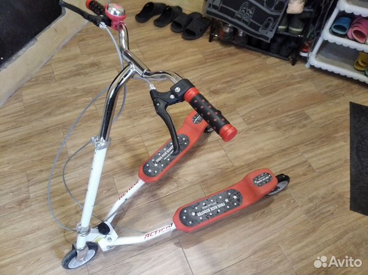 Самокат actico инерционный